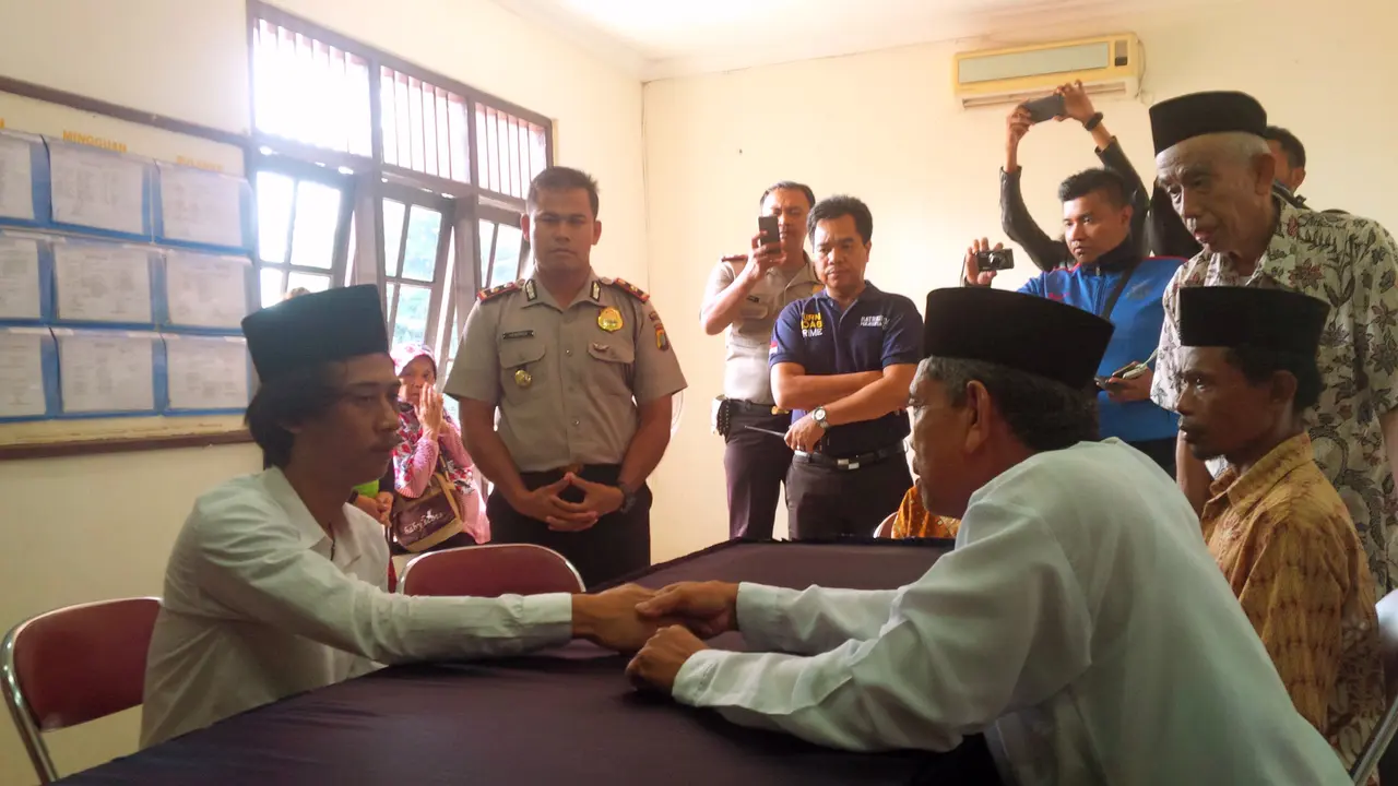 Setelah 4 Bulan Pacaran, Begal Handphone Nikahi Sintia di Rutan