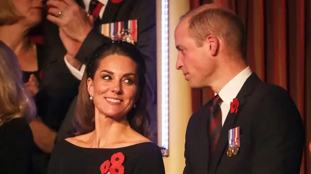 Kate Middleton Pinjam Anting Ratu Elizabeth untuk Remebrance Day