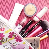 Ilustrasi makeup. (via: musely)