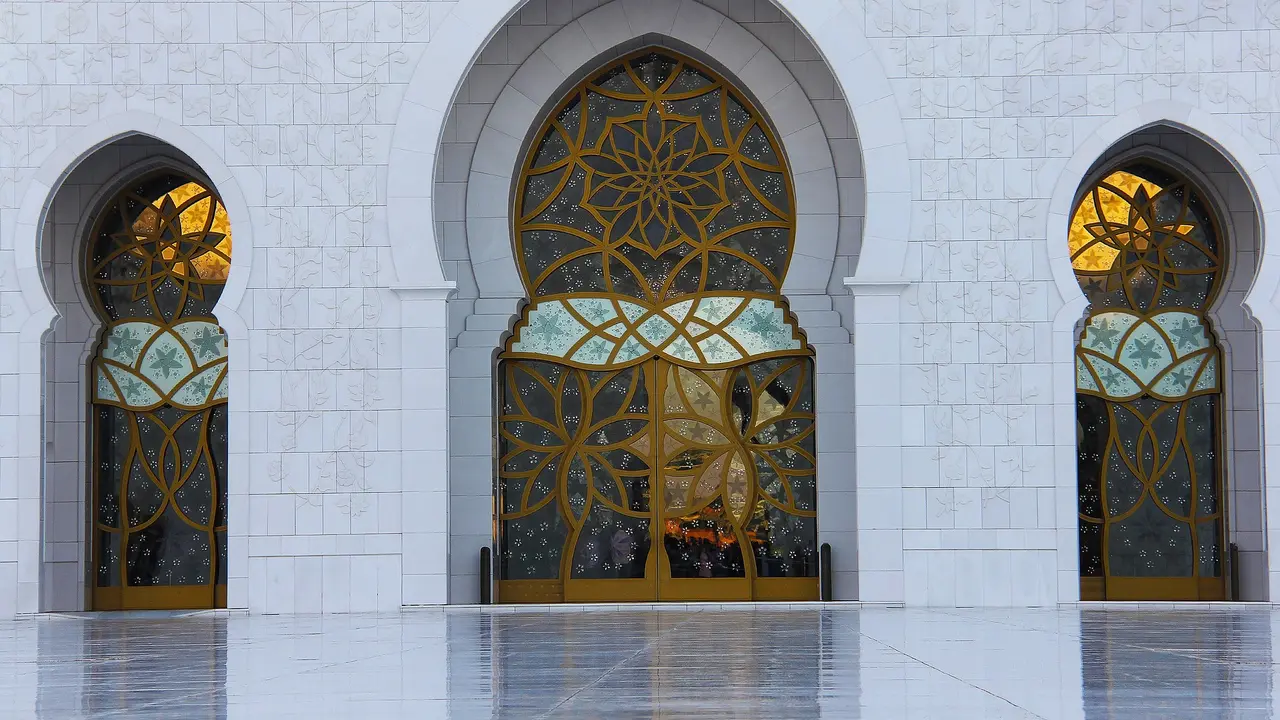 Ilustrasi masjid wallpaper islamic (Gambar oleh Sharon Ang dari Pixabay)