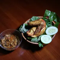 Ilustrasi ayam goreng./Copyright Fimela/Adrian Utama Putra