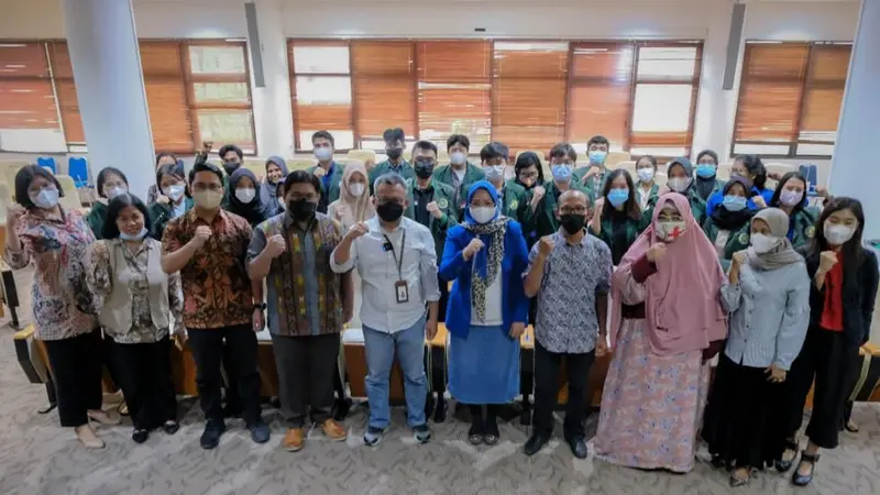 Sosialisasi dan edukasi Presidensi G20 Indonesia melalui kegiatan G20 Campus Outreach yang bertemakan “Fostering Global-Minded Indonesians” di Kota Medan, Sabtu (28/5/2022). ( Sumber ekon.go.id )