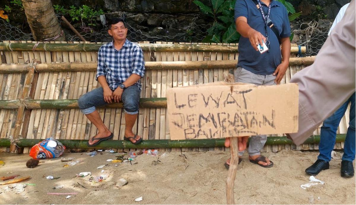 Pungli ke Wisatawan 'Lewat Jembatan Bayar', Pemuda di Pantai Carita Banten Ditangkap