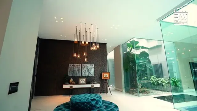 Rumah Manoj Punjabi (YouTube/Boy Wiilliam)