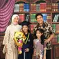 Alya Rohali dan anak keduanya (Sumber: Instagram/arohali)