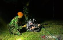 Korpasgat TNI AU Pertajam Kemampuan Tempur Melalui Latihan Menembak Malam Intensif