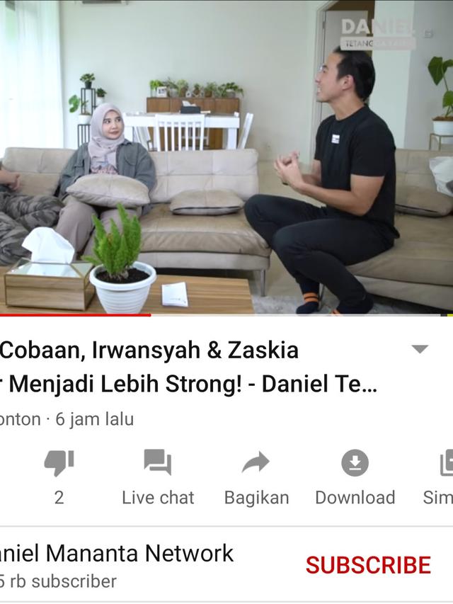 Zaskia Sungkar dan Irwansyah. (Foto: YouTube Daniel Mananta Network)