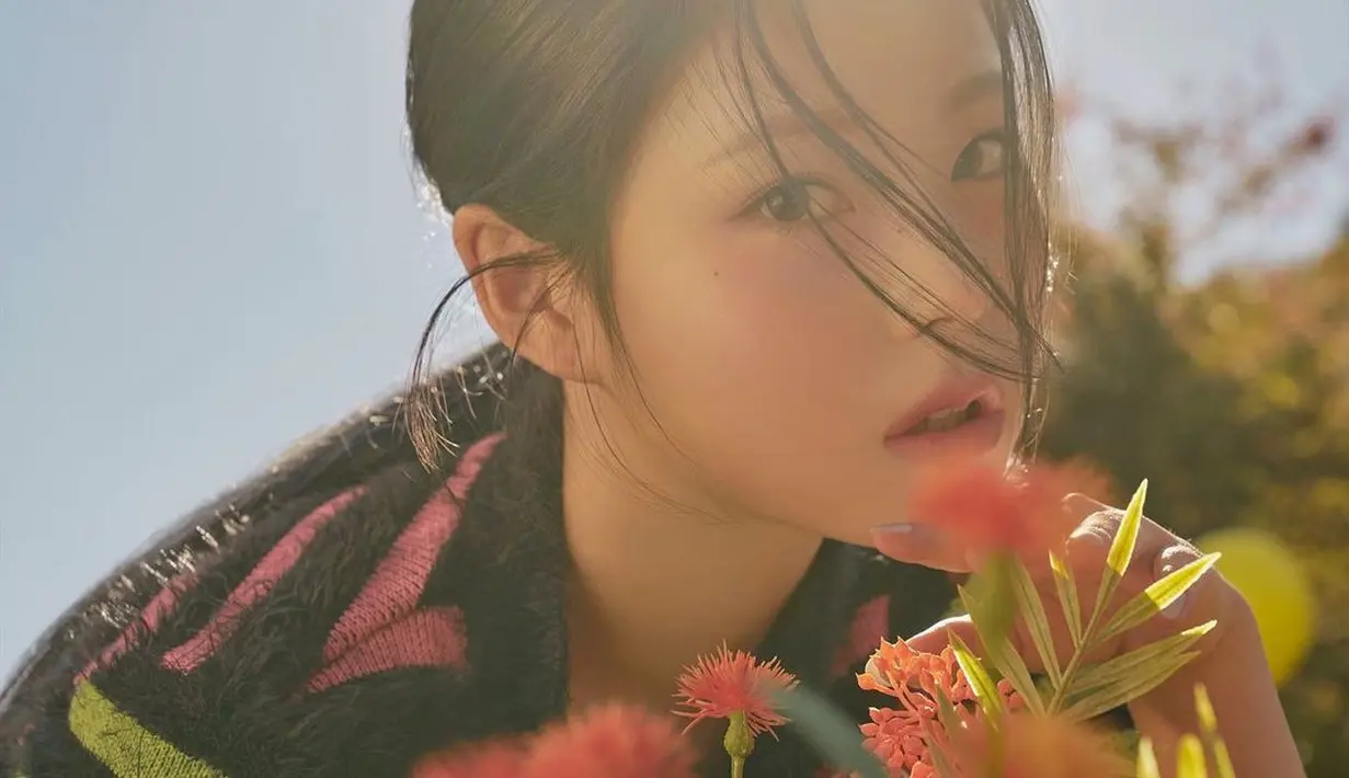 Pesona Kyujin NMIXX dalam potret close up yang luar biasa cantik. Foto: Instagram.