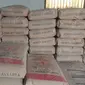 Tumpukan semen di Toko Metro Bangunan di Legok, Kabupaten Tangerang, Banten, Kamis (15/9/2022).