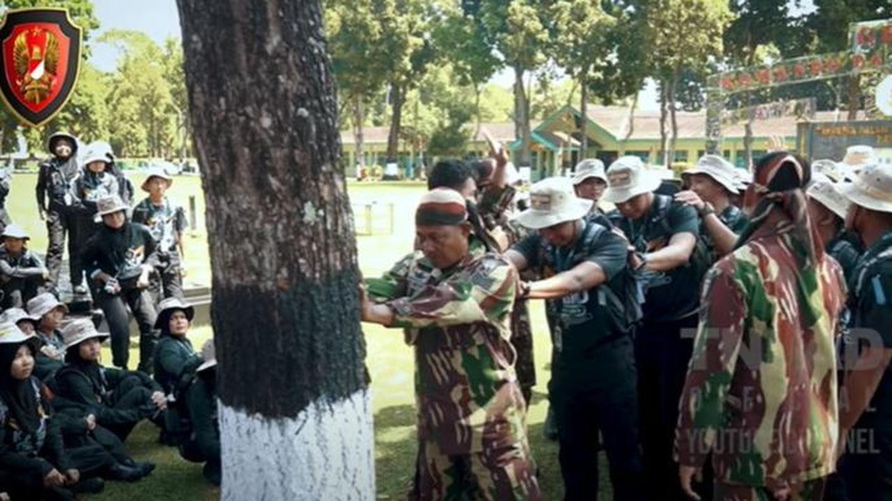 Para peserta memperoleh berbagai pelatihan seputar wawasan kebangsaan, menangkal radikalisme, pengarusutamaan gender, pelatihan menulis, fotografi, dan videografi.