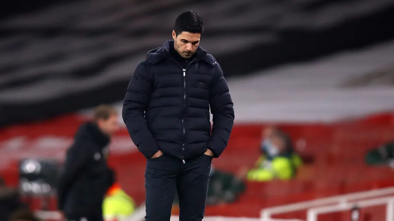 Foto Liga Inggris: Arsenal Tumbang, Arteta Digoyang