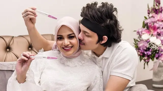 6 Momen Aurel Hermansyah Umumkan Kehamilan, Atta Halilintar Terharu