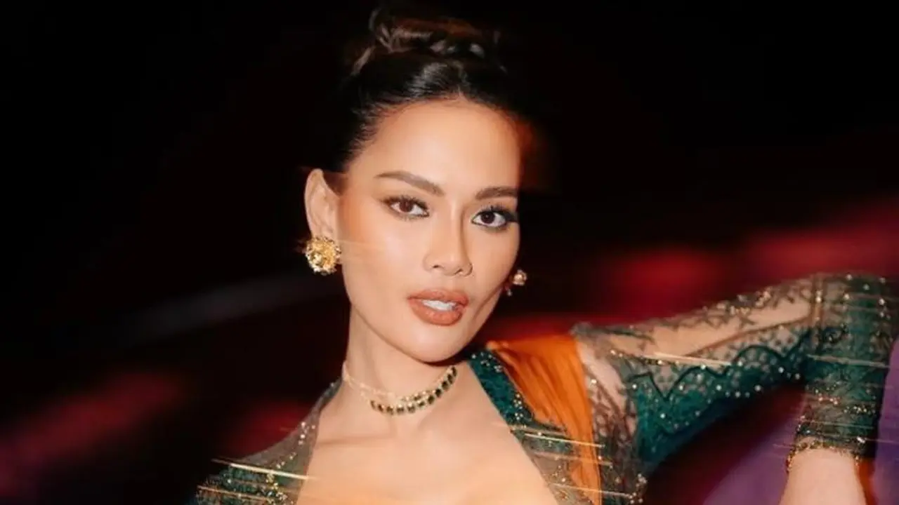 10 Gaya Makeup Seleb di Perayaan Diwali MD Entertainment, Syifa Hadju hingga Natasha Wilona