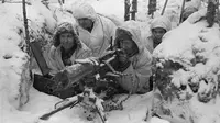 Tentara Finlandia bersiap menghadapi Tentara Merah Uni Soviet --bagian dari Perang Dunia II. Foto diambil pada 21 Februari 1940. (Wikimedia Commons)