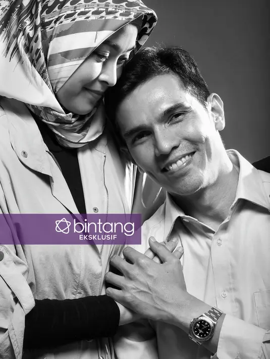 Sebagai istri Dessy juga mendukung keputusan suaminya dengan kegiatan barunya. Menjadi pekerja kantoran. Kini, ia juga menjadi investor pasar modal. (Bambang E Ros/Bintang.com)
