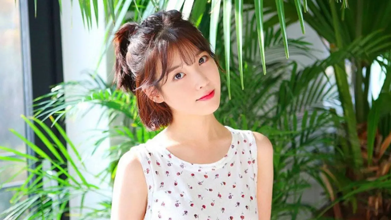IU