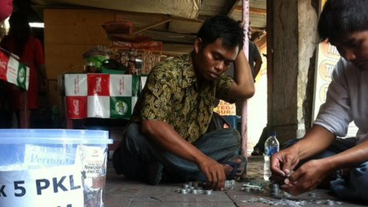 Solidaritas, PKL dan aktivis kumpulkan koin Rp 1 miliar untuk bayar gugatan