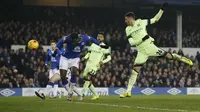 Everton Pecundangi Manchester City