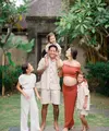 Jennifer Bachdim nampak bersemangat menyambut kelahiran anak keempatnya [instagram/namasaweddings]