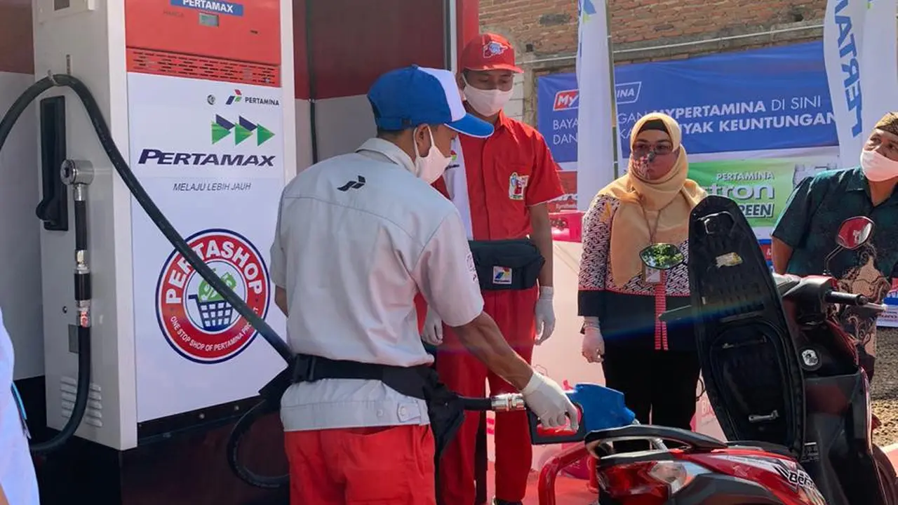 PT Pertamina (Persero) melalui Marketing Operation Region (MOR) III kembali meluncurkan 1 unit Pertashop di Kabupaten Sumedang.