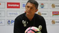 Pelatih Madura United Gomes De Olivera. (Liputan6.com/Dimas Angga P)