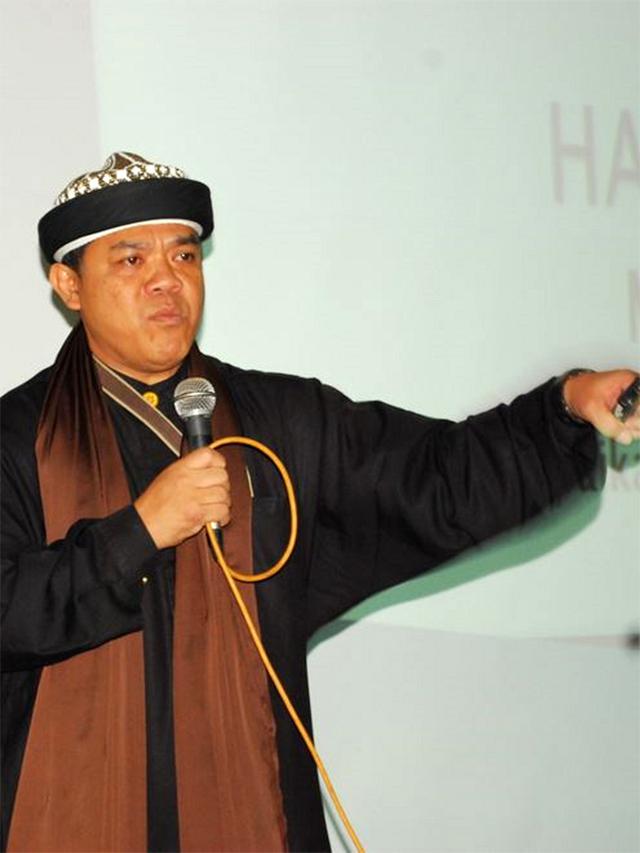 [Bintang] Selebriti Dakwah Harry Moekti