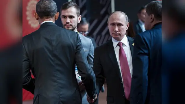 Barack Obama dan Vladimir Putin di sela-sela KTT APEC 2016 di Peru.