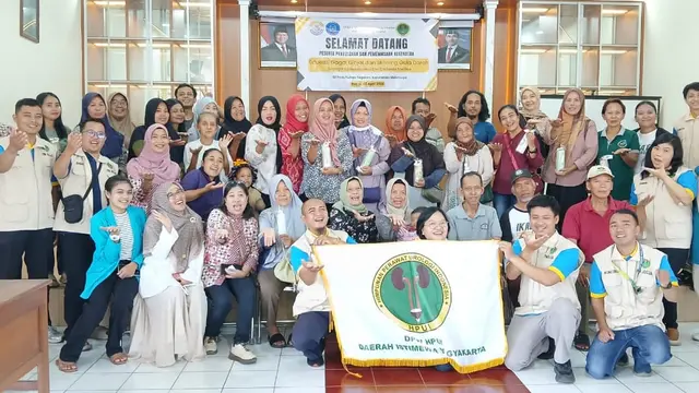 STIKES Wira Husada dan HPUI Gelar Edukasi Gagal Ginjal di Padukuhan Tegalan