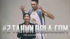 Berita video wawancara singkat dalam rangka ulang tahun Bola.com yang kedua, di mana kali ini menghadirkan presenter cantik Venilia Agik dan pebasket Rizal Falconi. Dalam wawancara Venilia dan Rizal mengungkapkan dua sosok penting dalam perjalanan ka...