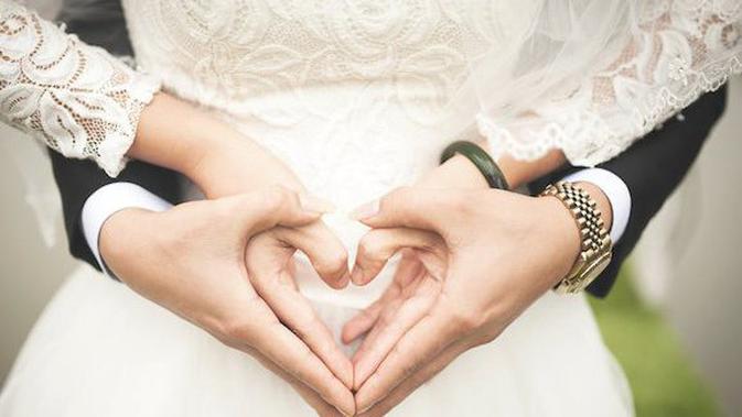 Bahagia Itu Saat Bisa Mencintai Seseorang Tanpa Takut Kehilangan Lifestyle Fimela Com Silahkan share dengan muslim yang lain supaya muslim yang lain mendapatkan manfaat dan ilmu juga. bahagia itu saat bisa mencintai