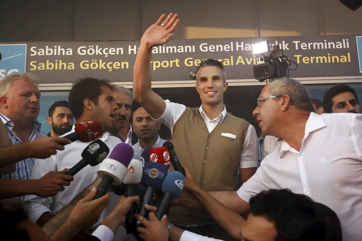 20150713-Bursa-Transfer-Robin-Van-Persie2