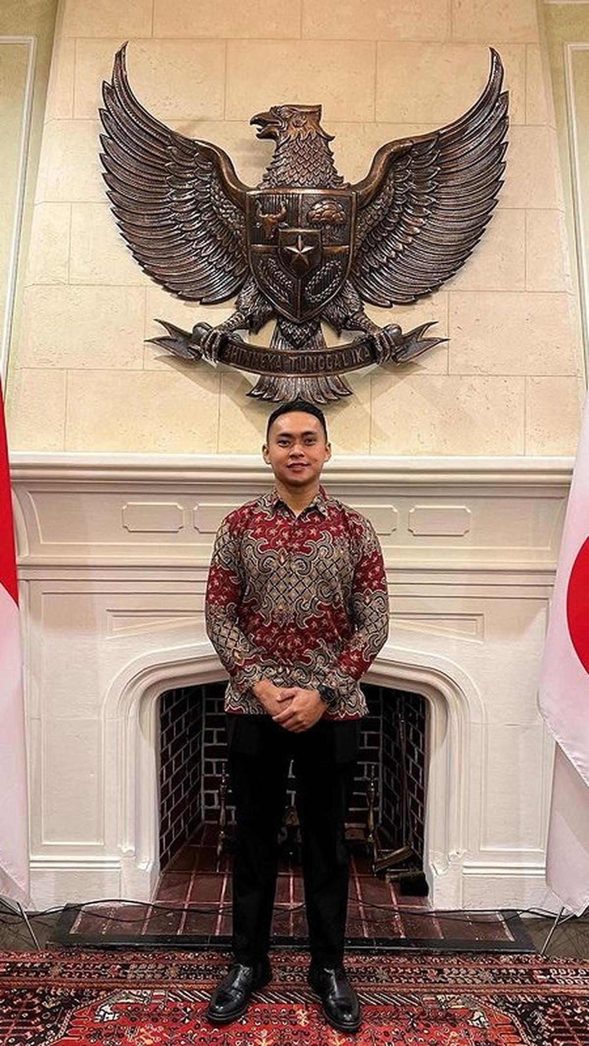 Serda Fadlil sudah menjadi&nbsp;Aide-de-camp atau yang sering disingkat sebagai ADC Jenderal Dudung sejak dirinya memangku jabatan sebagai&nbsp;Pangkostrad. Serda Fadlil terus dipercaya Jenderal Dudung sebagai ADC hingga menduduki jabatan Kasad.