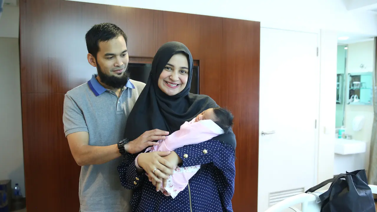 Shireen Sungkar dan Teuku Wisnu