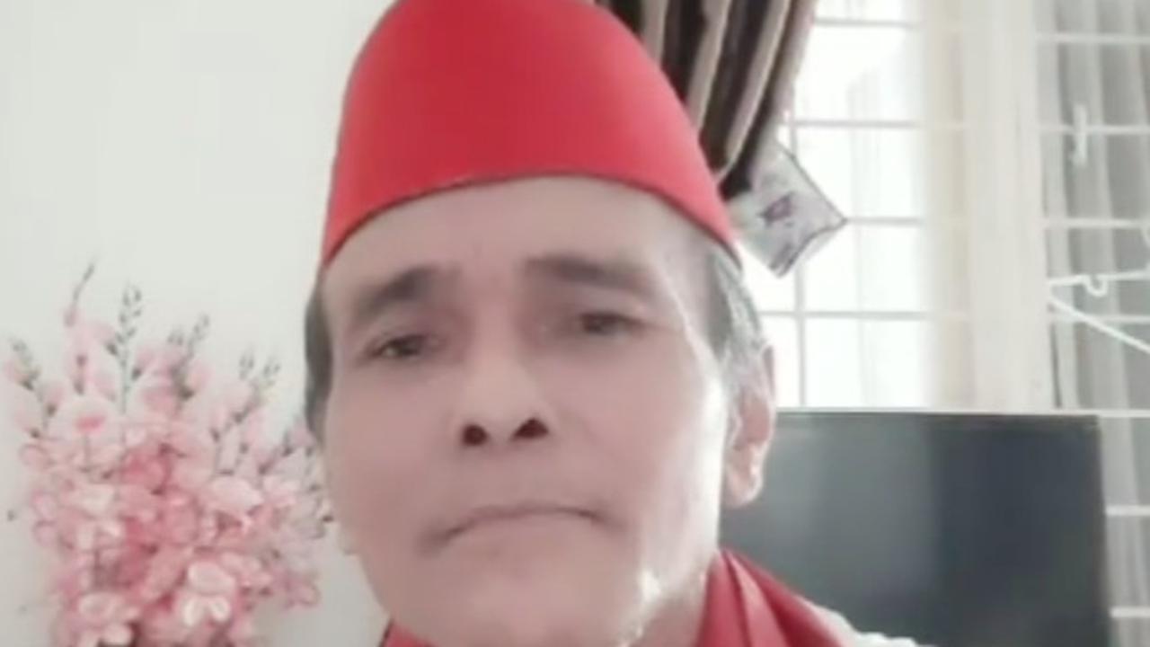 peci merah