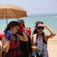 Foto Ariel Tatum Berlibur Ke Bali (Radhitia Pradana/bintang.com)