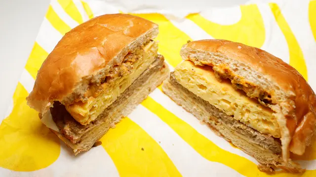 McDonald's Rilis Restoran Baru Bergaya Retro CosMc's