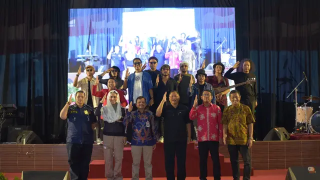 Kolaborasi BPIP dan sejumlah musisi memainkan musik kebangsaan di Auditorium Yusuf Abu Bakar Universitas Mataram