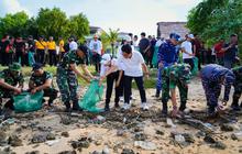 Pemkab Badung Jaga Kebersihan Pesisir Badung Berkelanjutan Demi Pariwisata dan Lingkungan