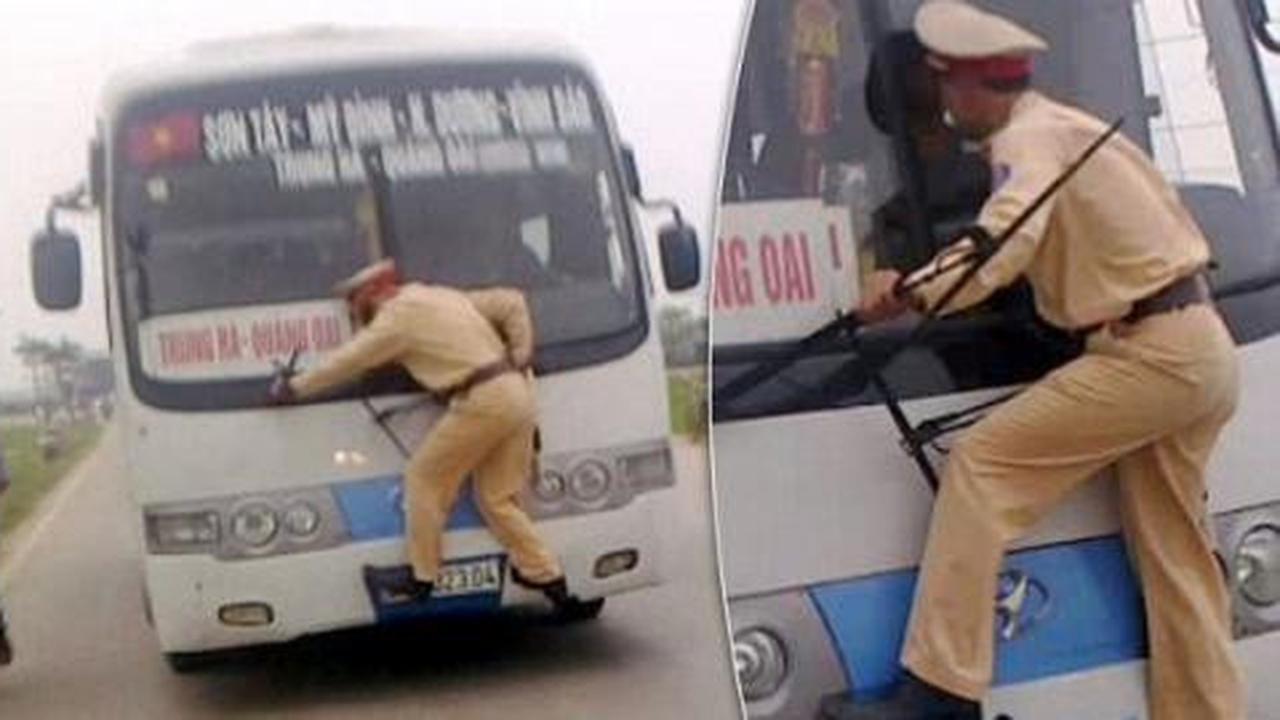 Aksi nekat polisi Vietnam saat memberikan tilang