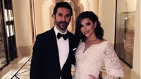 Eva Longoria dan Jose Antonio Boston resmi bertunangan [foto: instagram/evalongoria]