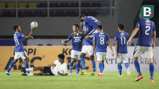 BRI Liga 1 2021: Persib Bandung vs Persipura Jayapura