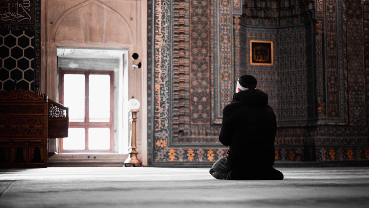 Doa Selamat Pendek dan Panjang: Rahasia Kebahagiaan Dunia Akhirat