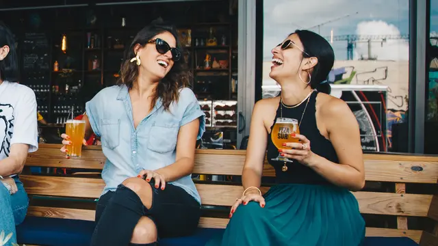 [Fimela] Persahabatan