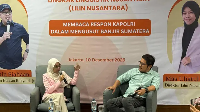 Direktur Lilin Nusantara Mas Uliatul Hikmah (kiri) bersama Ketua Umum Barisan Rakyat 1 Juni Martin Siahaan (kanan) dalam acara diskusi publik bertajuk "Membaca Respons Kapolri dalam Mengusut Banjir Sumatera" di Jakarta, Rabu (10/12/2025) (Istimewa)