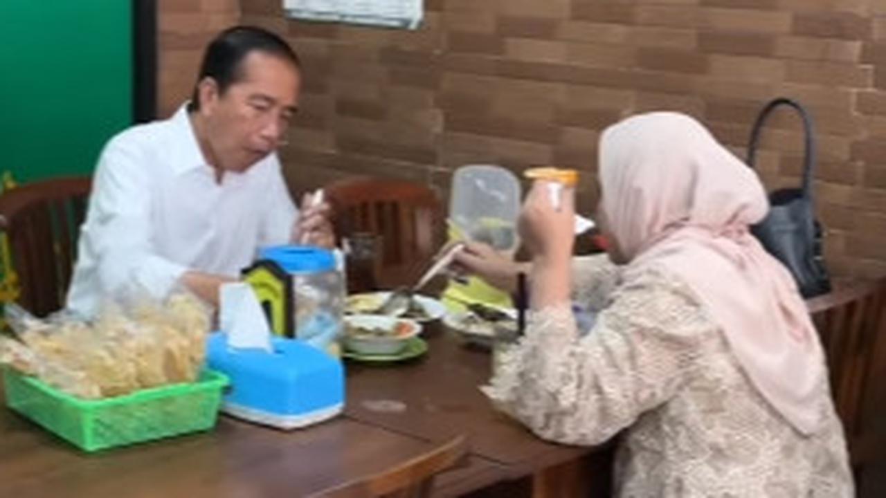 Dua Hari Setelah Pensiun, Momen 'Pacaran' Jokowi dan Iriana Makan Sate Nikmat Banget