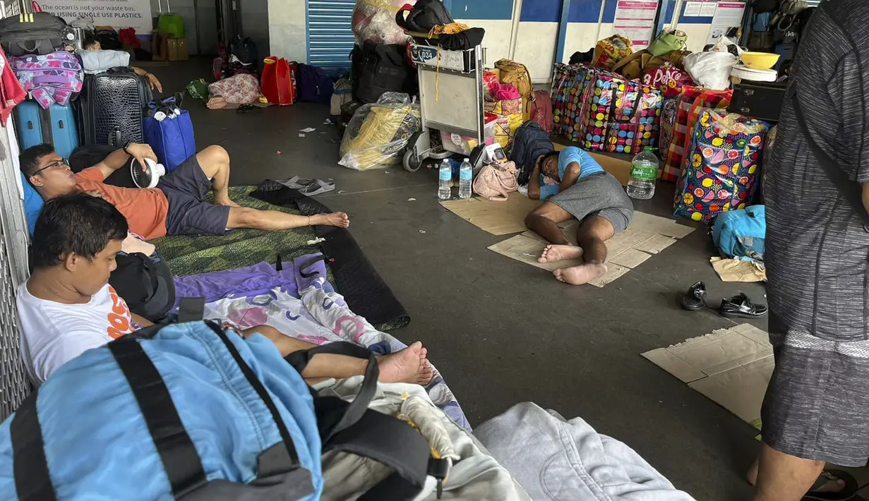 Doksuri merupakan topan super yang melanda Samudera Pasifik pada hari Selasa, namun melemah saat mendekati Filipina. (Philippine Coast Guard via AP)