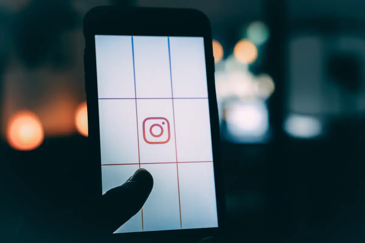 Instagram dan Facebook