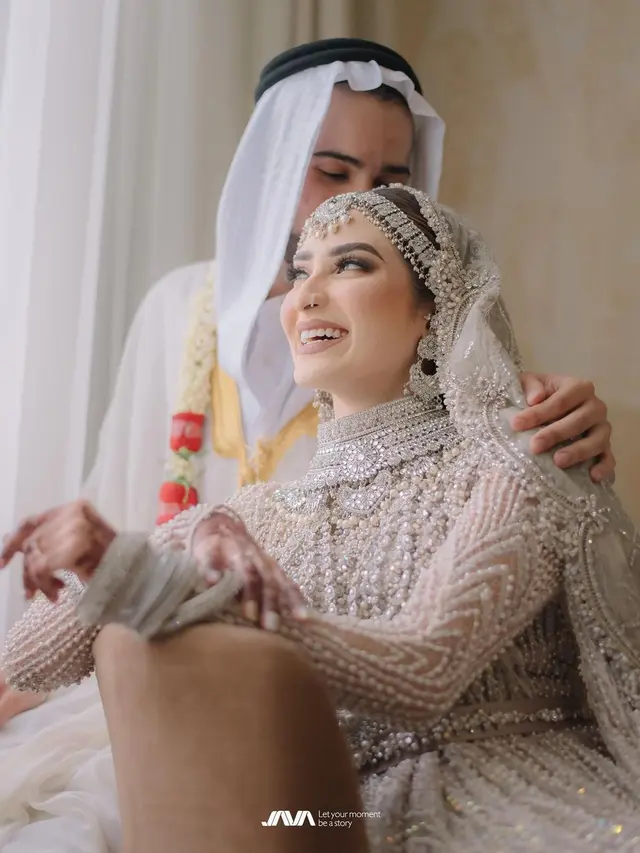 Shirin Safira menikah dengan Nazim Gisymar (Foto: Instagram/@shirinsafira/@javaphotography)