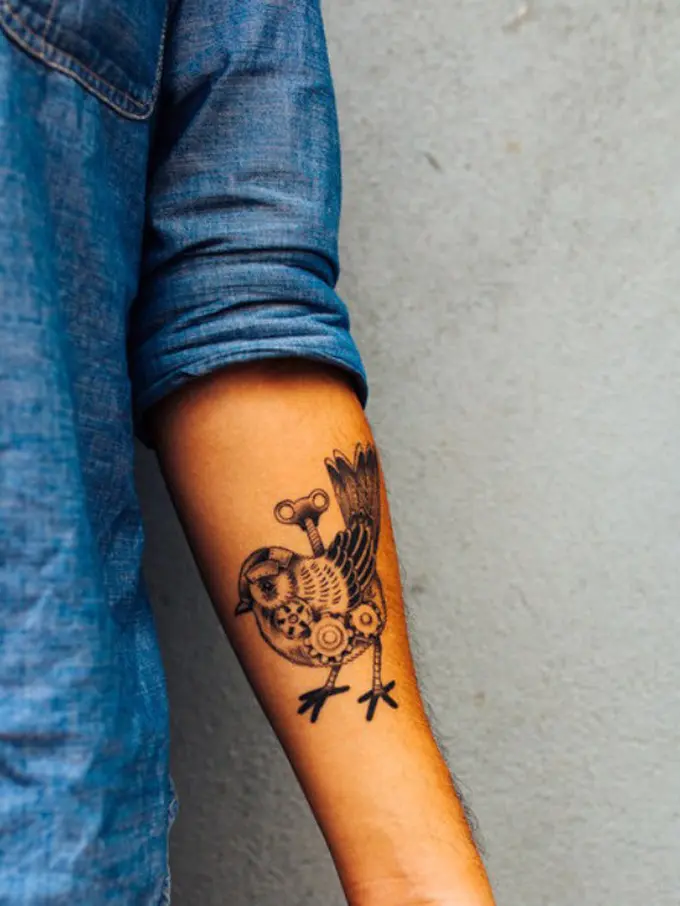 10 Tato yang Terinspirasi dari Buku-buku Keren