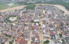 FOTO: Pantauan Udara Kondisi Banjir Parah di Bekasi